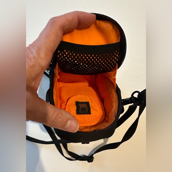 Lowepro camera case. Apex 20AW - Picture 3 of 6